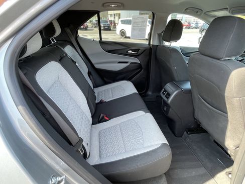Used 2023 Chevrolet Equinox LT image 36