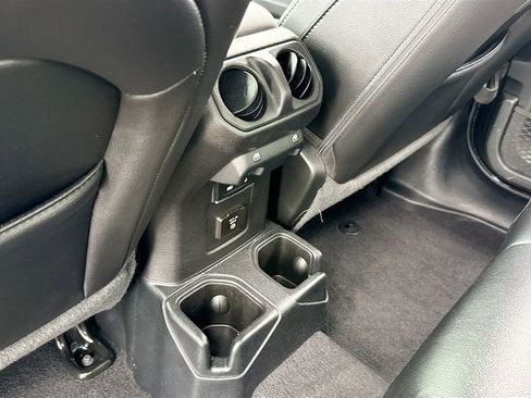 Used 2021 Jeep Gladiator Overland image 27
