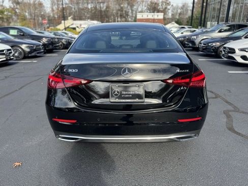 Used 2025 Mercedes-Benz C 300 4MATIC Sedan image 4