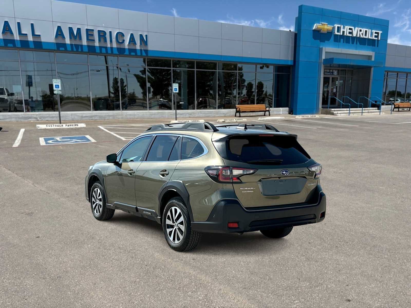 Used 2025 Subaru Outback Premium AWD/4WD image 6