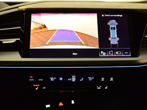 Certified 2023 Audi Q4 e-tron Premium Plus w/ Premium Plus image 29