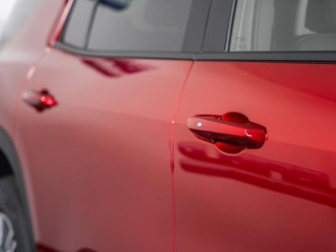 New 2026 Chevrolet Traverse LT w/ LPO, Floor Liner Package image 16