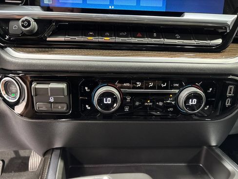 New 2026 Chevrolet Silverado 1500 RST AWD/4WD image 23