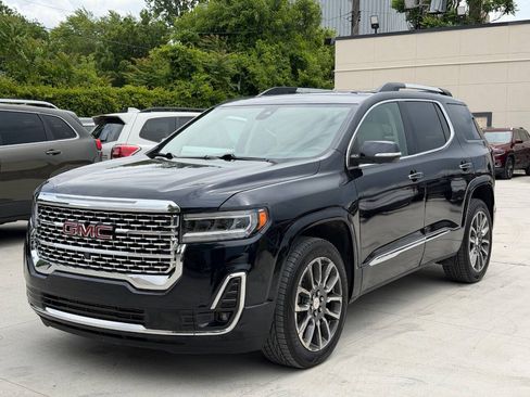 Used 2021 GMC Acadia Denali w/ Denali Ultimate Package AWD/4WD image 3