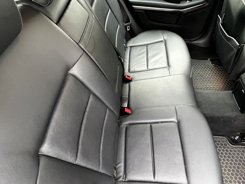 Used 2014 Mercedes-Benz E 350 4MATIC Wagon image 41