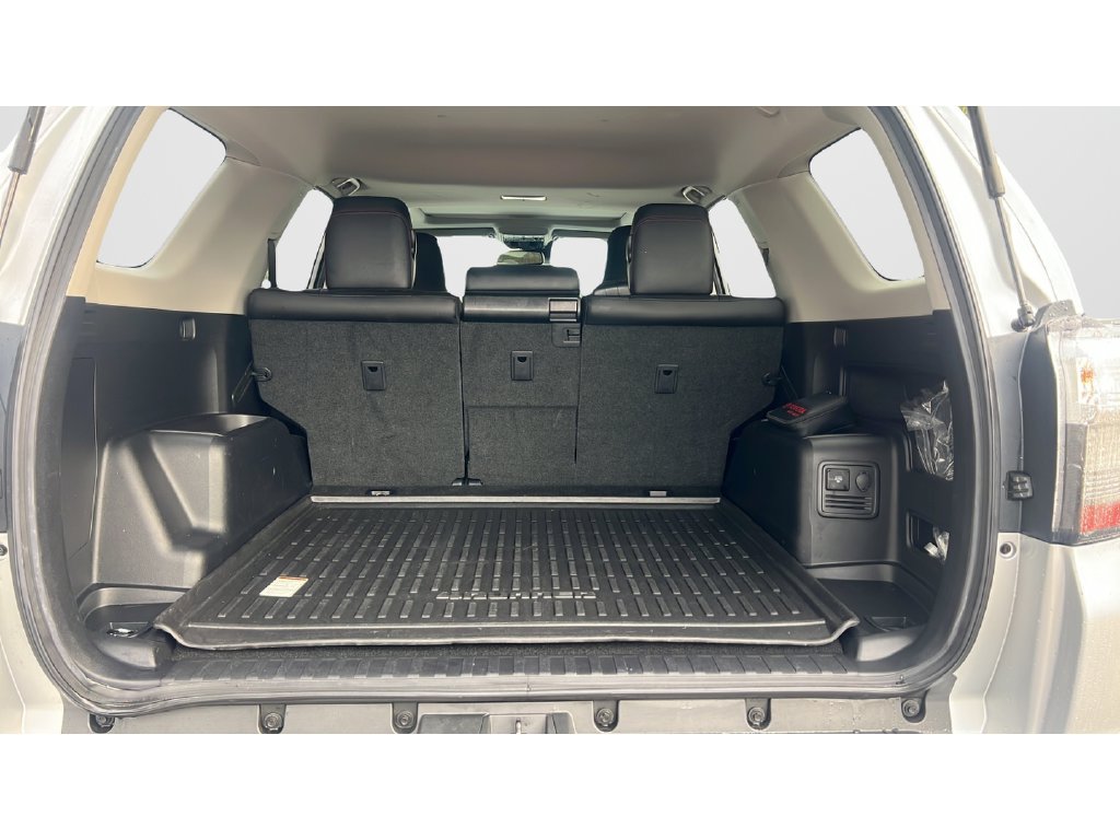 Certified 2021 Toyota 4Runner TRD Off-Road Premium w/ Moonroof Package AWD/4WD image 9