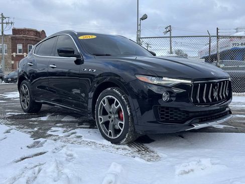 Used 2017 Maserati Levante image 3