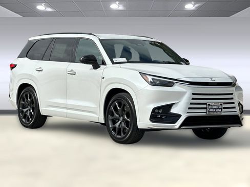 New 2026 Lexus TX 500h AWD image 7