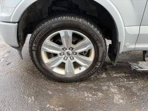 Used 2018 Ford F150 Platinum w/ Equipment Group 701A Luxury image 17