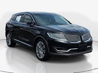 Used 2016 Lincoln MKX Reserve w/ Luxury Package FWD video 3