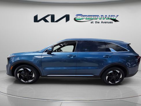 Used 2025 Kia Sorento SX Prestige AWD/4WD image 4
