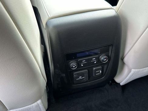 Certified 2023 Buick Enclave Avenir w/ Avenir Technology Package image 14