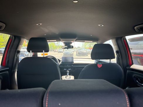 Used 2024 Honda HR-V Sport image 11