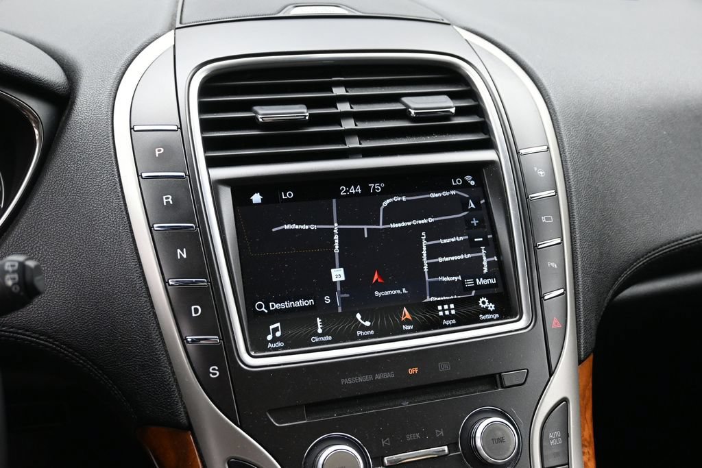 Used 2016 Lincoln MKX Reserve w/ Luxury Package AWD/4WD image 13