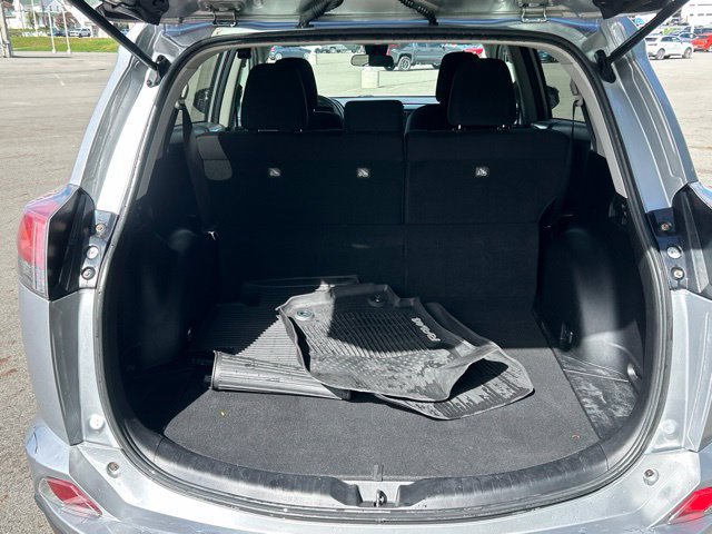 Used 2017 Toyota RAV4 LE w/ All Weather Liner Package AWD/4WD image 20