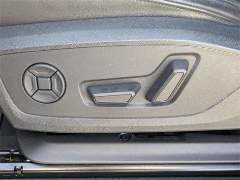 Used 2020 Audi Q3 2.0T Premium Plus w/ Premium Plus Package image 20