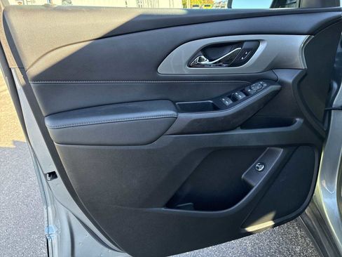 Certified 2023 Chevrolet Traverse LT w/ LPO, Floor Liner Package image 21