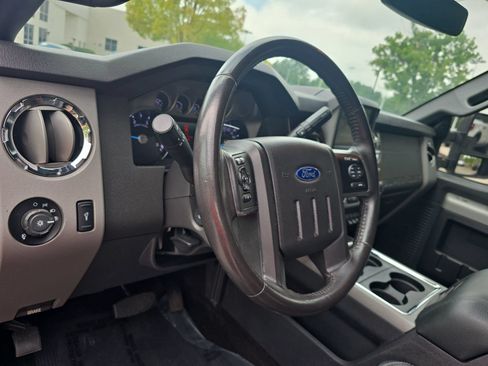 Used 2016 Ford F250 Lariat w/ Lariat Ultimate Package AWD/4WD image 15