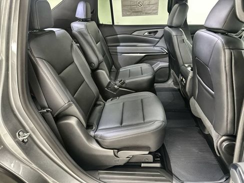New 2026 Chevrolet Traverse LT w/ Driver Confidence Package AWD/4WD image 22
