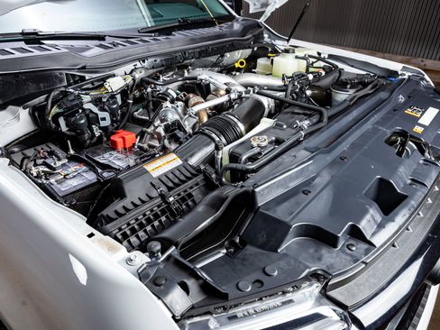 Used 2025 Ford F250 XLT w/ Black Appearance Package image 41