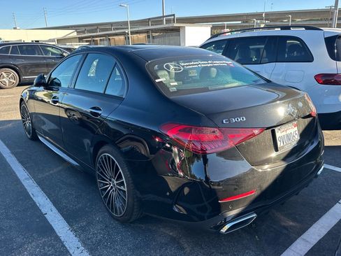 Used 2025 Mercedes-Benz C 300 Sedan image 9