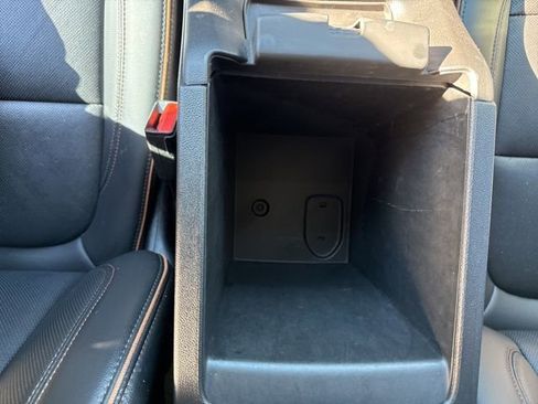 Used 2021 GMC Acadia AT4 image 41