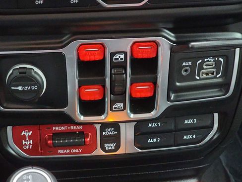 Certified 2022 Jeep Gladiator Rubicon w/ LED Lighting Group image 28