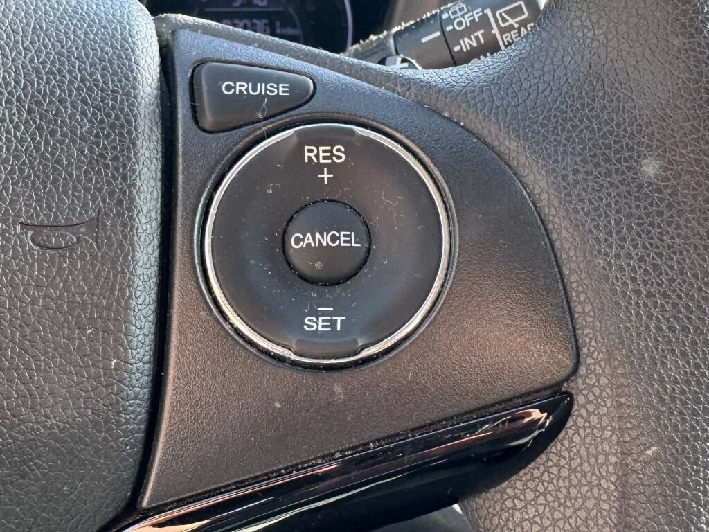 Used 2018 Honda HR-V EX image 25