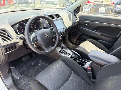 Used 2020 Mitsubishi Outlander Sport ES FWD image 13