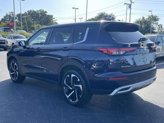 Used 2022 Mitsubishi Outlander SE AWD/4WD image 5