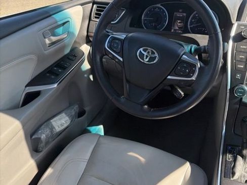 Certified 2017 Toyota Camry XLE image 12