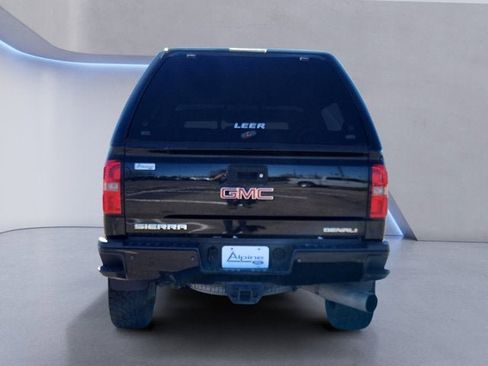 Used 2015 GMC Sierra 2500 Denali image 4