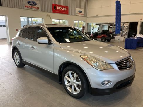 Used 2010 INFINITI EX35 Journey image 3