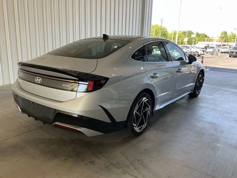 Used 2025 Hyundai Sonata SEL FWD image 22