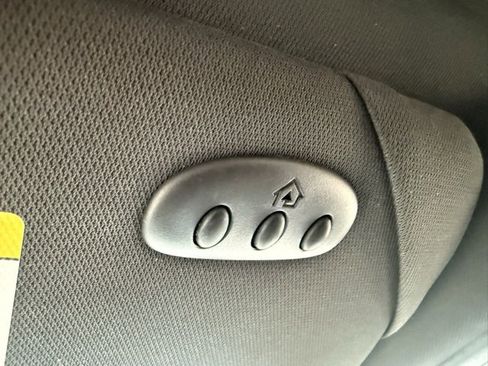 Used 2013 Ford Taurus SHO image 31