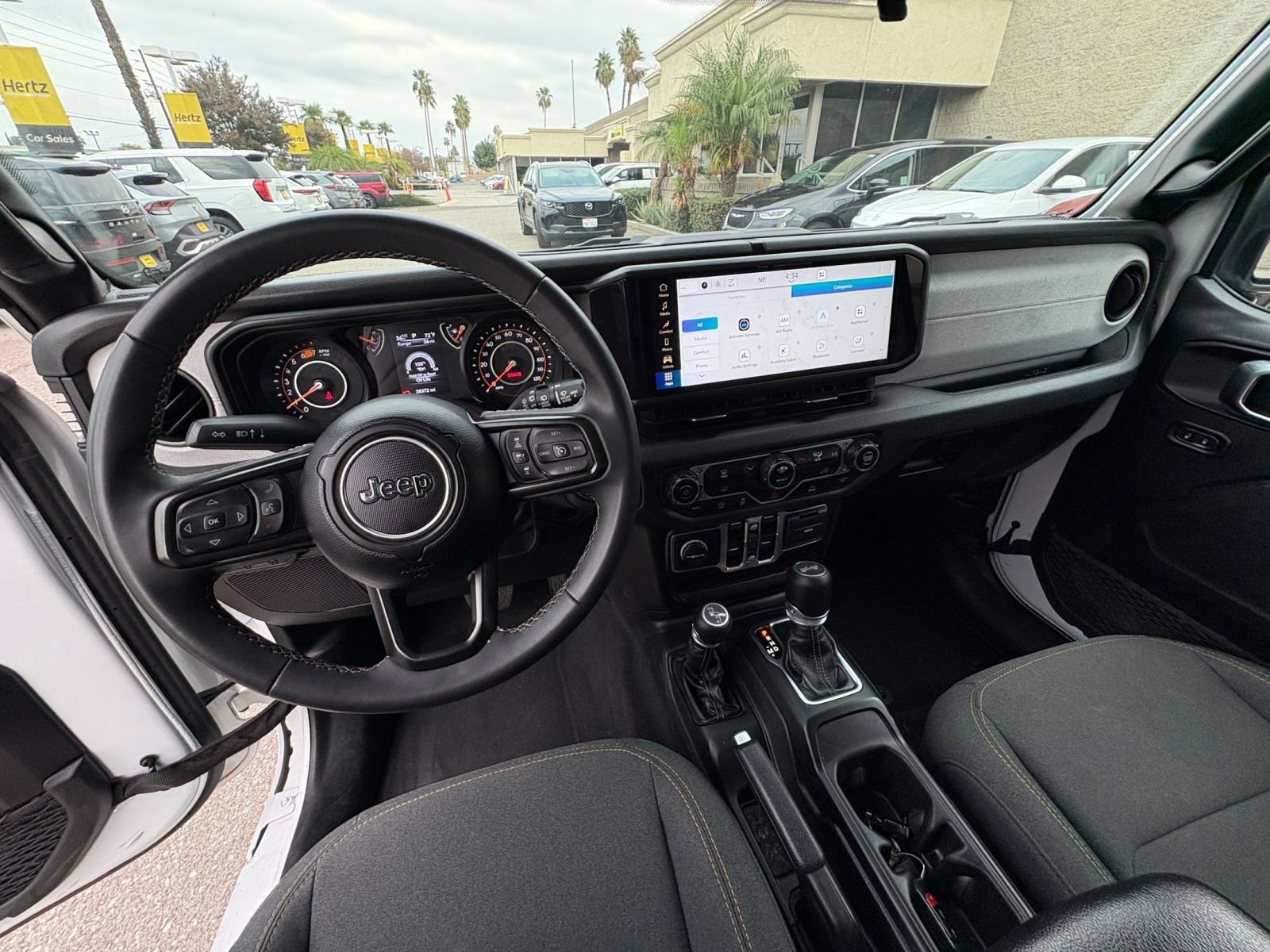Used 2025 Jeep Wrangler Unlimited Sport AWD/4WD image 33