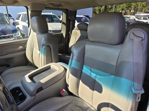 Used 2003 GMC Sierra 2500 SLT w/ SLT Preferred Equipment Group image 20