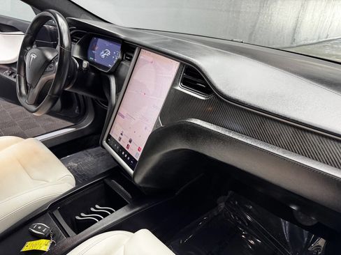 Used 2018 Tesla Model S 75D image 51