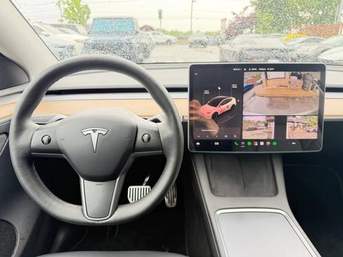Used 2023 Tesla Model Y Long Range AWD/4WD image 19