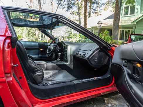 Used 1994 Chevrolet Corvette ZR1 RWD image 27