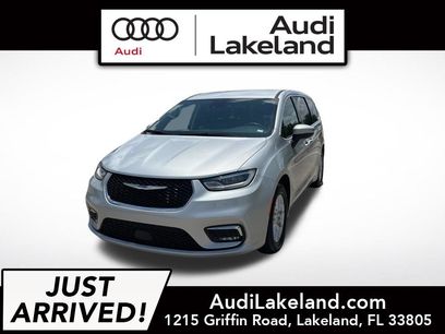 Used 2023 Chrysler Pacifica Touring-L