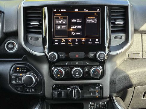 Used 2021 RAM 1500 Big Horn AWD/4WD image 16