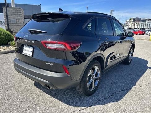 Certified 2025 Ford Escape ST-Line AWD/4WD image 4