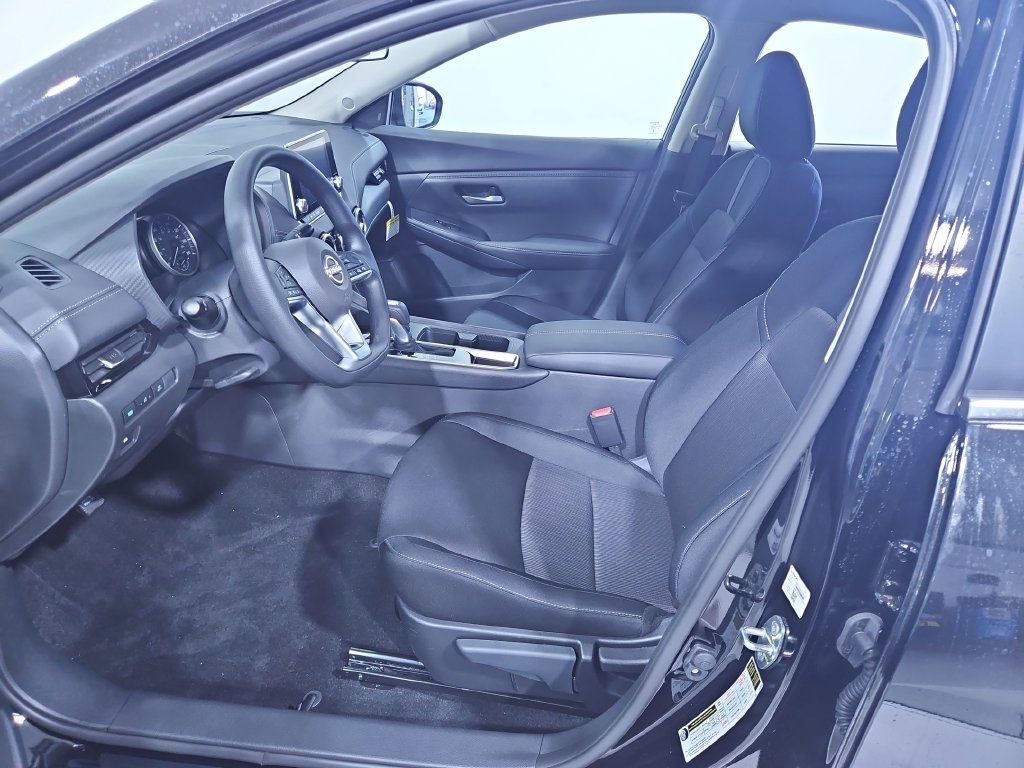 Certified 2025 Nissan Sentra SV w/ Trunk Package FWD image 11