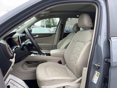 Used 2025 Volkswagen Atlas SE AWD/4WD image 19