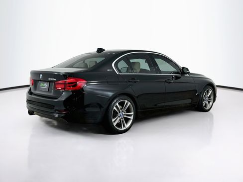 Used 2018 BMW 330e RWD image 9