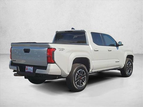 Certified 2025 Toyota Tacoma TRD Sport AWD/4WD image 5