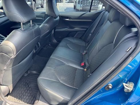 Used 2019 Toyota Camry XSE FWD image 14