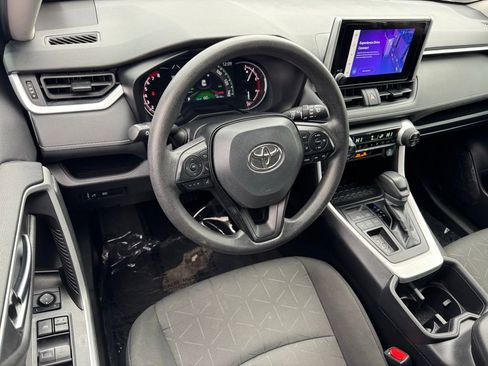Certified 2024 Toyota RAV4 XLE image 21