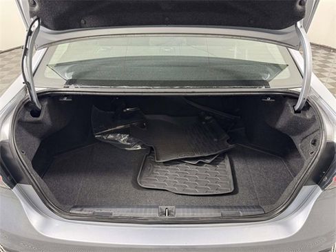 Used 2023 Subaru Legacy Premium image 14